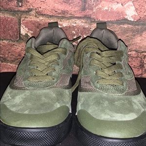 vans ultrarange olive green